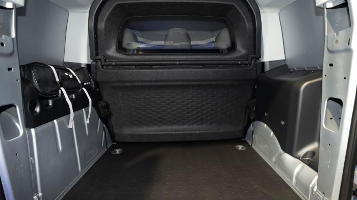 Νέο Ford Transit Connect: Με κάθετα αναδιπλούμενα καθίσματα και PHEV 